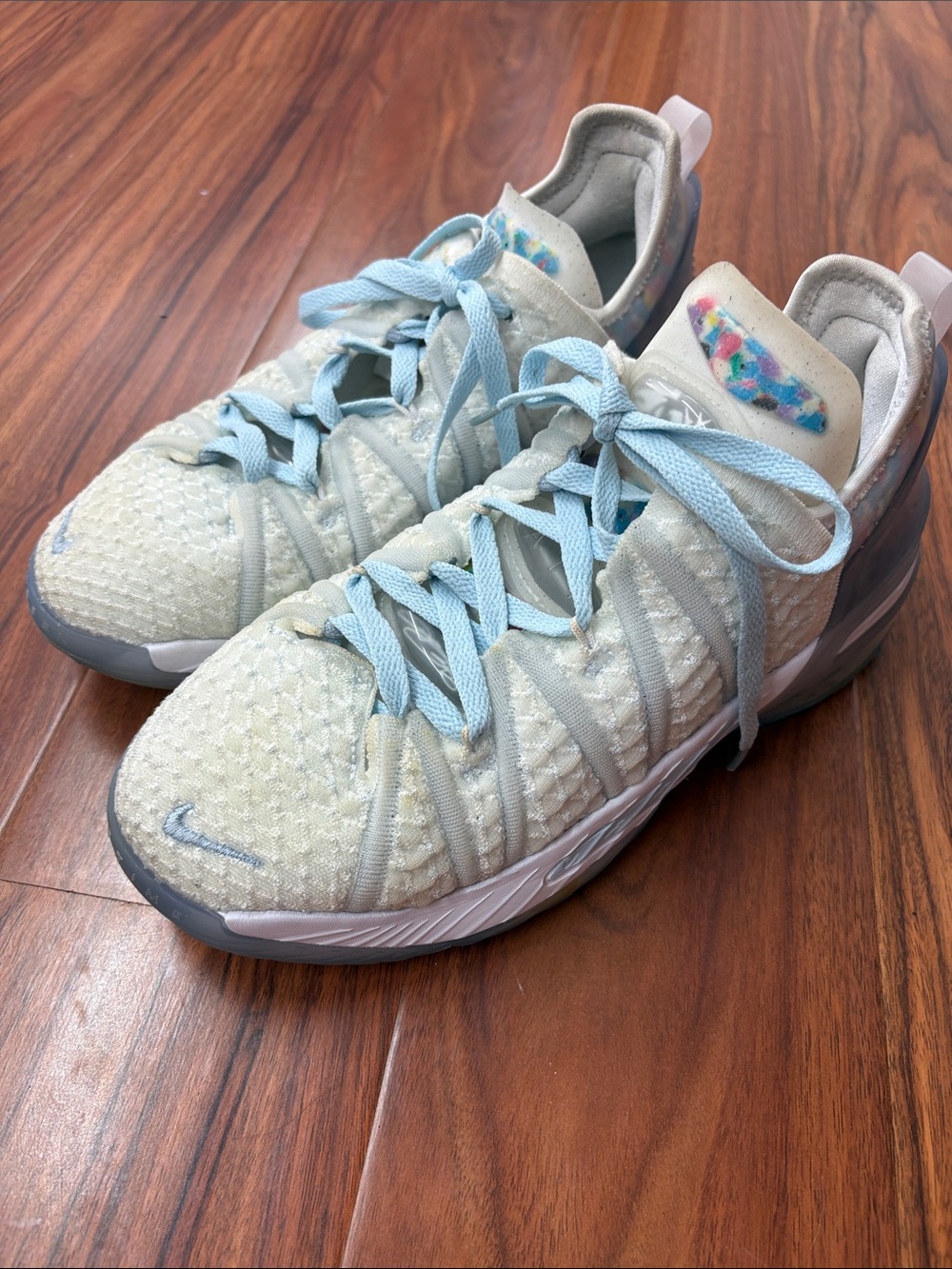 Nike‎ LeBron 18 Blue Tint Sneakers boys 6y